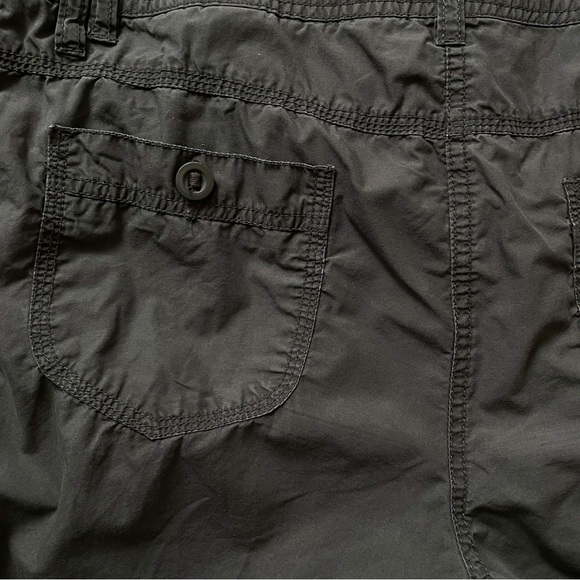 Y2K Dark Grey Cotton Cargo Capris Size 13 XL - Picture 6 of 6